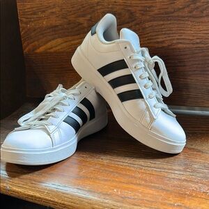 Adidas White and Black Women's Sneakers